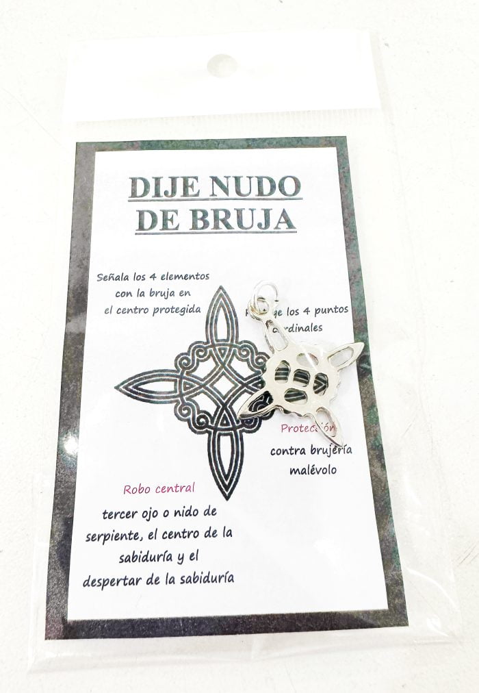 Dije nudo de bruja