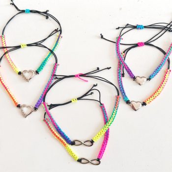 Pulseras alegría (2 iguales)